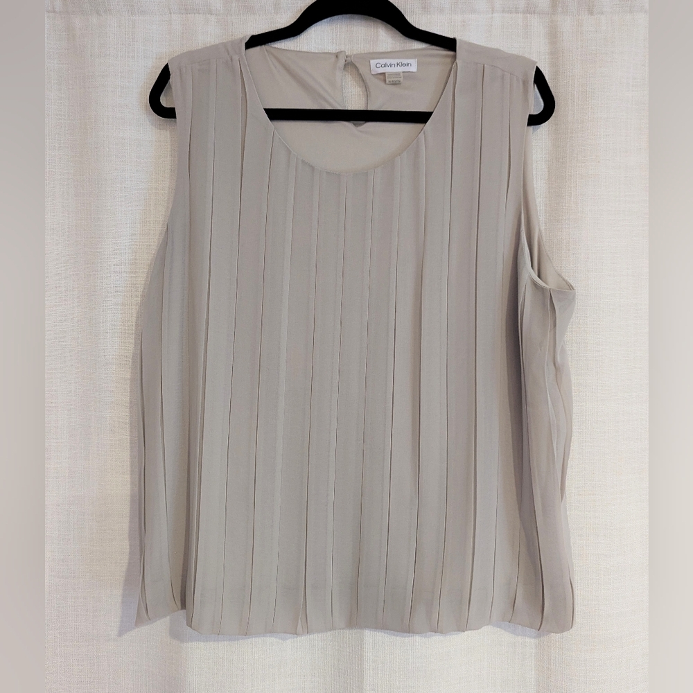 Calvin Klein Women's Light Gray Pleated Blouse